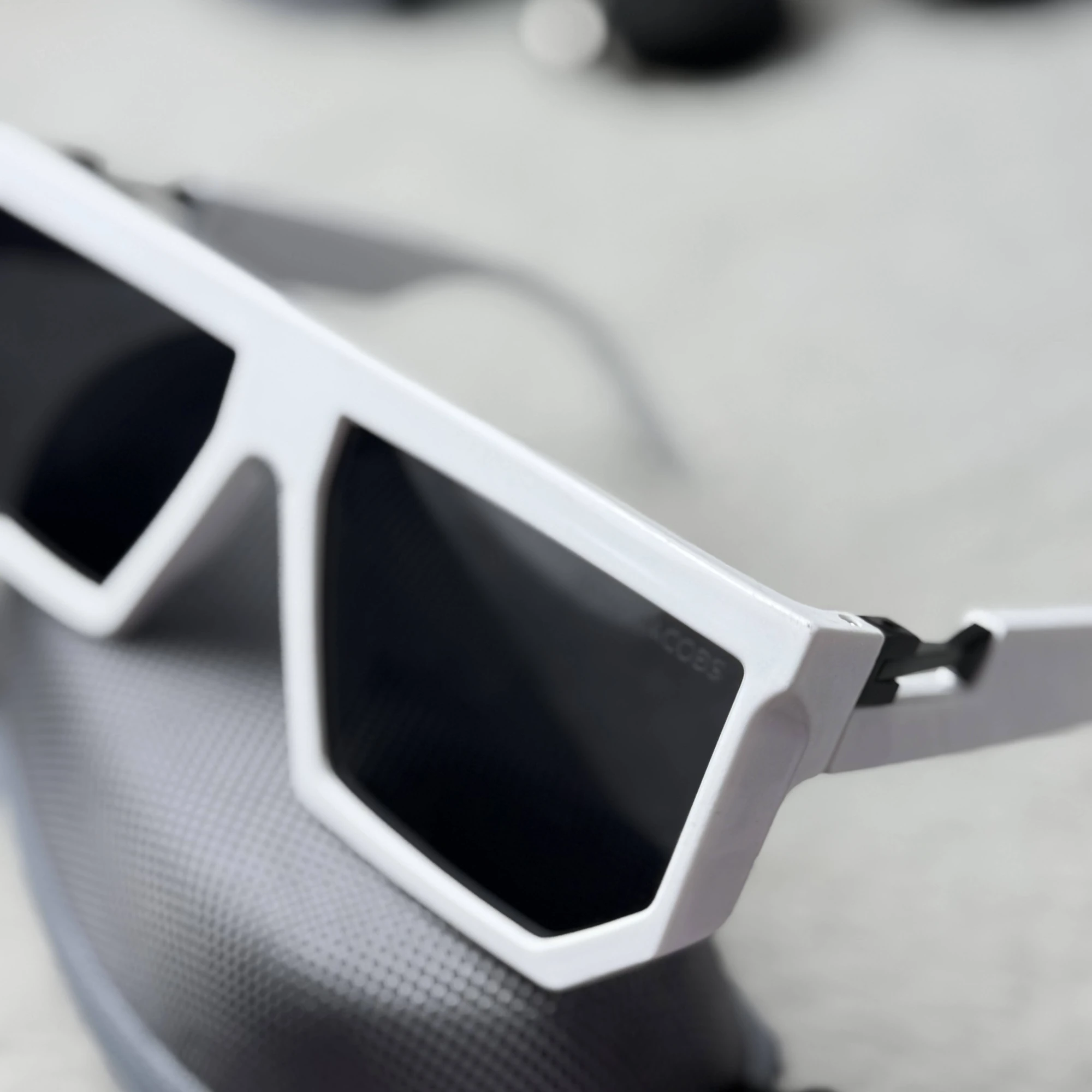 IMG_8912_4284_4284_0051 MARC JACOBS Inspired Stylish Men's Sunglass - Image 1