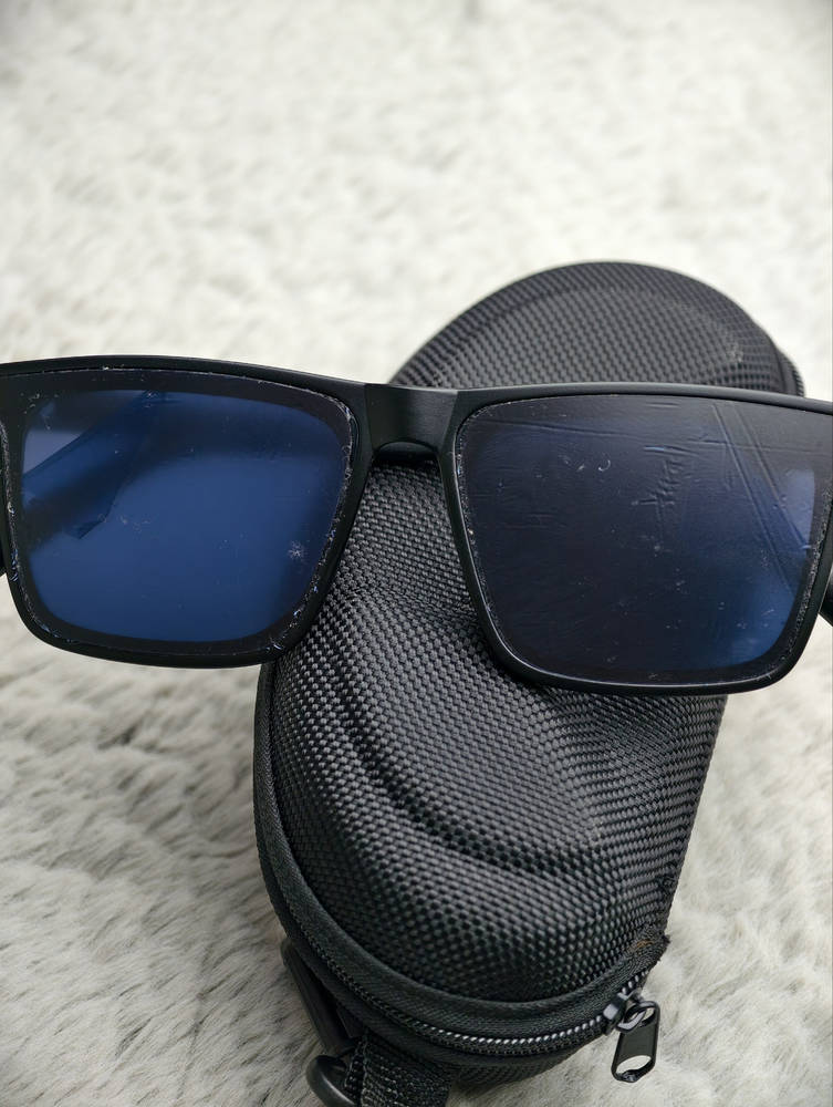 Rolex AA 3700 043 Classic Black Square Sunglasses with Blue-Tinted Lenses - Image 1