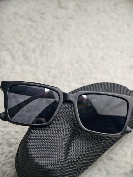 Classic Black Rectangular Sunglasses – Premium Fashion Collection