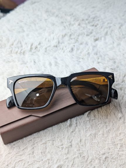 MUOSCUT Glossy Black Rectangular Sunglasses with Brown Lenses